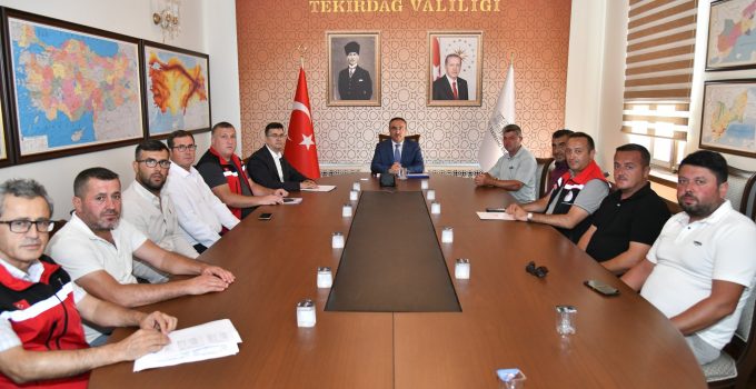 Vali Soytürk, Yangından Etkilenen Üreticilerle Bir Araya Geldi