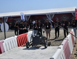 Tekirdağ’da TEKNOFEST Heyecanı: İnsansız Kara Araçları Yarışıyor
