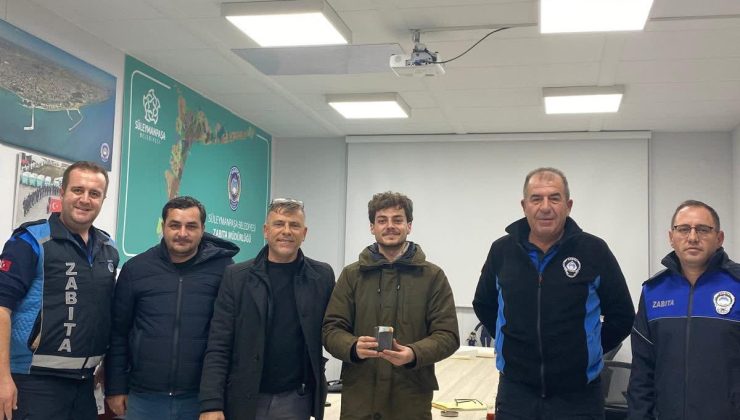 Çöpte Atılan Cüzdan Belediyenin Hızlı Müdahalesiyle Bulundu