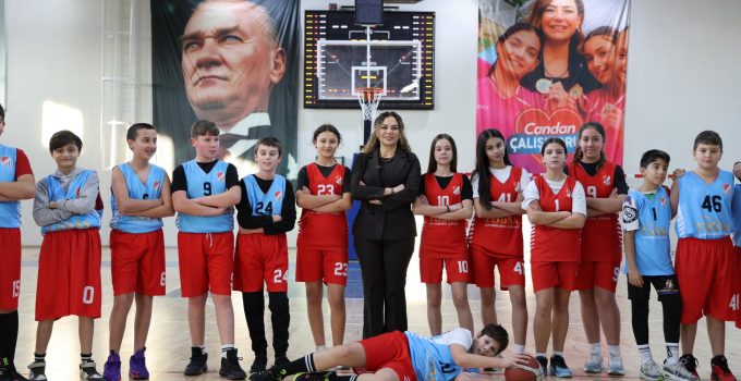 Ergene Kapalı Spor Salonu Açıldı