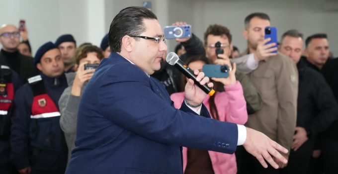 İlçemizin Ahıra Dönmesine İzin Vermeyeceğiz