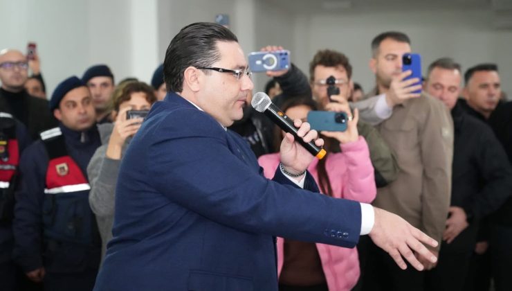 İlçemizin Ahıra Dönmesine İzin Vermeyeceğiz