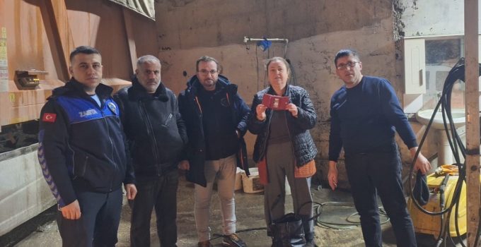Çöpe Atılan Cüzdanı Süleymanpaşa Belediyesi Personeli Buldu