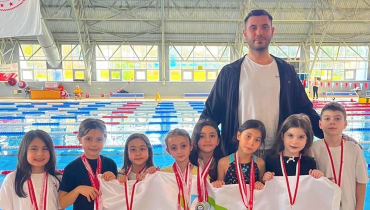 TEKİRDAĞLI MİNİK KULAÇLARDAN BÜYÜK BAŞARI