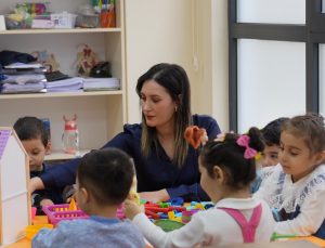 BÜYÜKŞEHİR’DEN ÇOCUKLARA FIRSAT EŞİTLİĞİ SUNAN KÜTÜPHANE