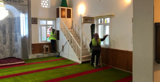 Süleymanpaşa Belediyesi Ramazan Öncesi Tüm Camileri Temizliyor