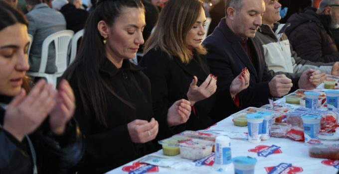 Binlerce Süleymanpaşalı Büyükşehir’in İftar Sofrasında Buluştu