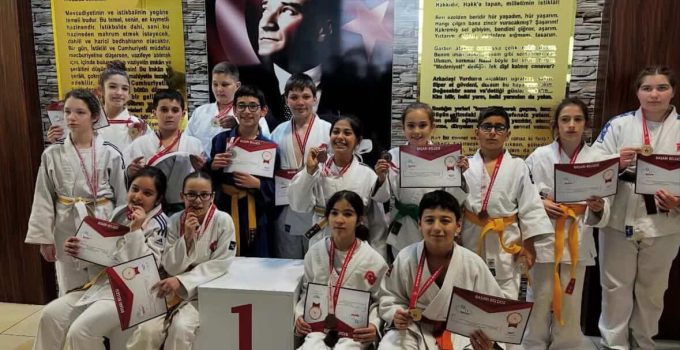 TEKİRDAĞ JUDO’DAN MADALYA YAĞMURU