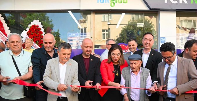 Tek Market’in 7’nci Şubesi Saray’da Açıldı
