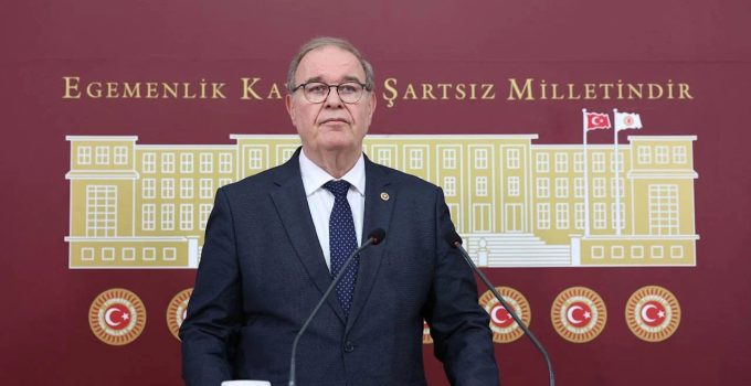 Faik Öztrak: “CHP’de Çok Başlılık Sona Ermeli”