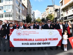 Tekirdağ’da Gazilerle Gurur Yürüyüşü