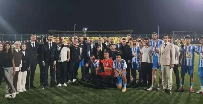 Şampiyon Süleymanpaşa Ülkü Ocakları