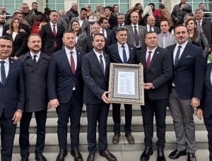 Mehmet Sabri Yüce Mazbatasını Aldı